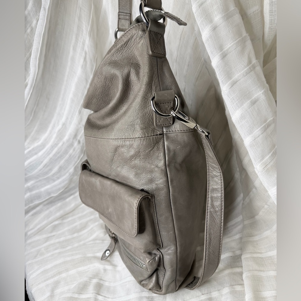 Hobo International Explorer Slouchy Leather Convertible Shoulder / Crossbody Bag - Picture 4 of 15